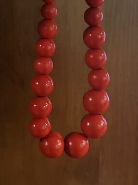 Vintage Tomato Red Wood Bold Beaded Necklace 14” Drop